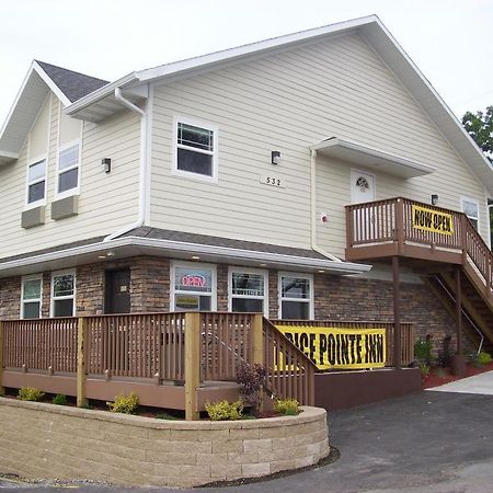 Price Pointe Inn وكيشا المظهر الخارجي الصورة