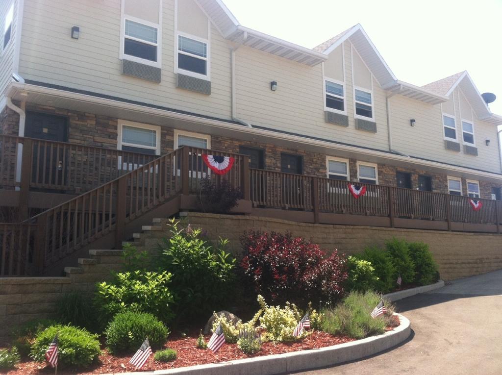 Price Pointe Inn وكيشا المظهر الخارجي الصورة