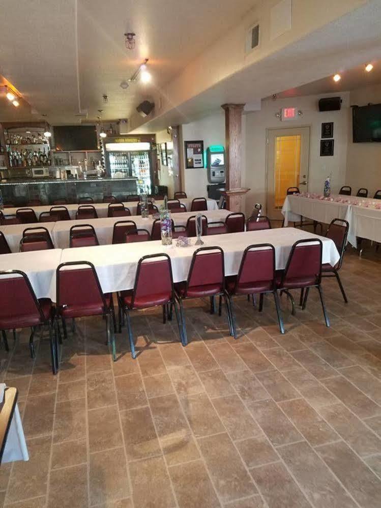 Price Pointe Inn وكيشا المظهر الخارجي الصورة